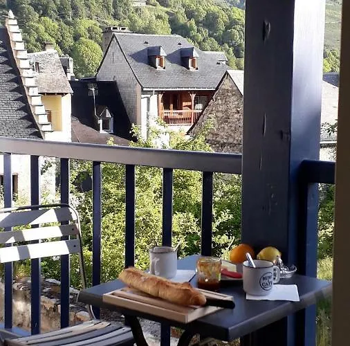 Le Balcon Face à L'aspin