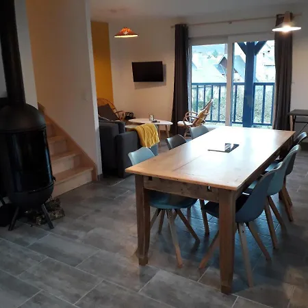 Le Balcon Face A L'aspin 度假居 *